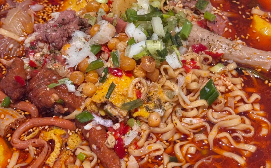 冒菜加盟哪里好？帽牌貨冒菜是個(gè)不錯(cuò)之選