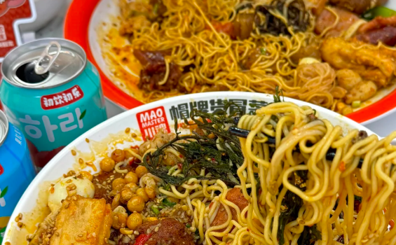 十多萬(wàn)在縣城開(kāi)帽牌貨冒菜店，夠嗎？